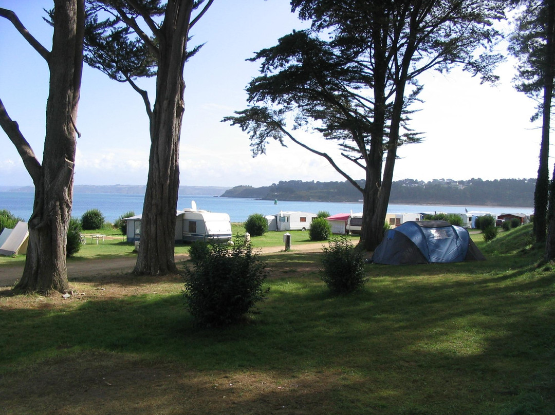 Camping Du Fond De La Baie