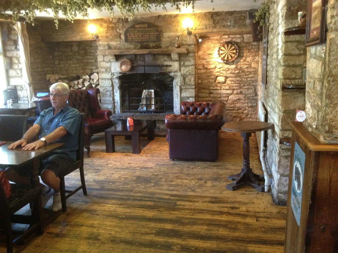 The Rose & Crown Farmhouse & Pub主图