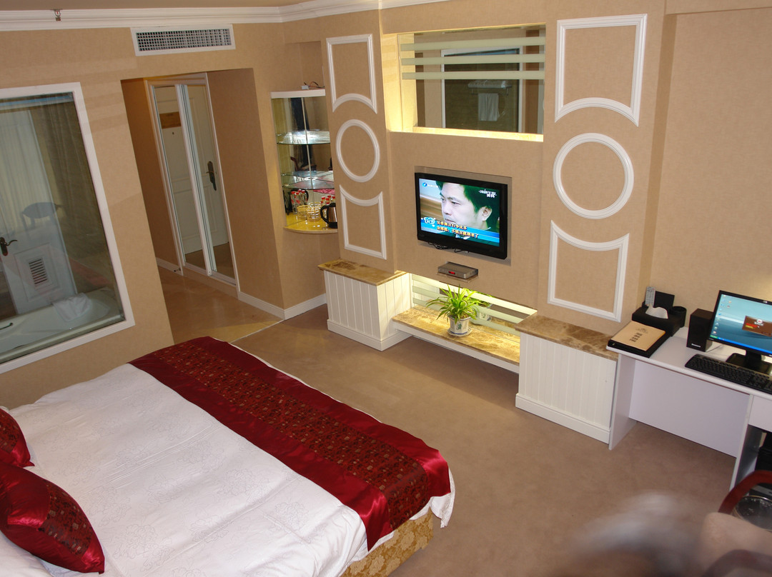 昆仑大酒店主图