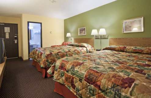 Burnsville Inn & Suites主图