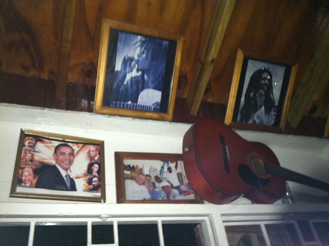 No Limits Bar-内格里尔必去景点