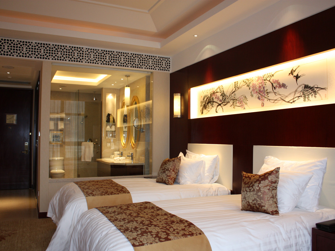 开元凤鸣山庄主图