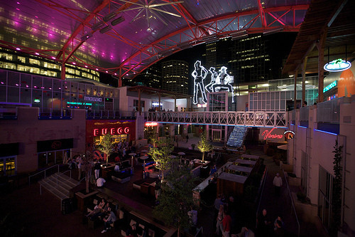 Power and Light District-堪萨斯城必去景点