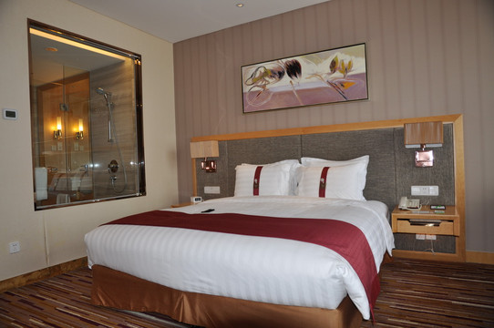 上海大华锦绣皇冠假日酒店主图