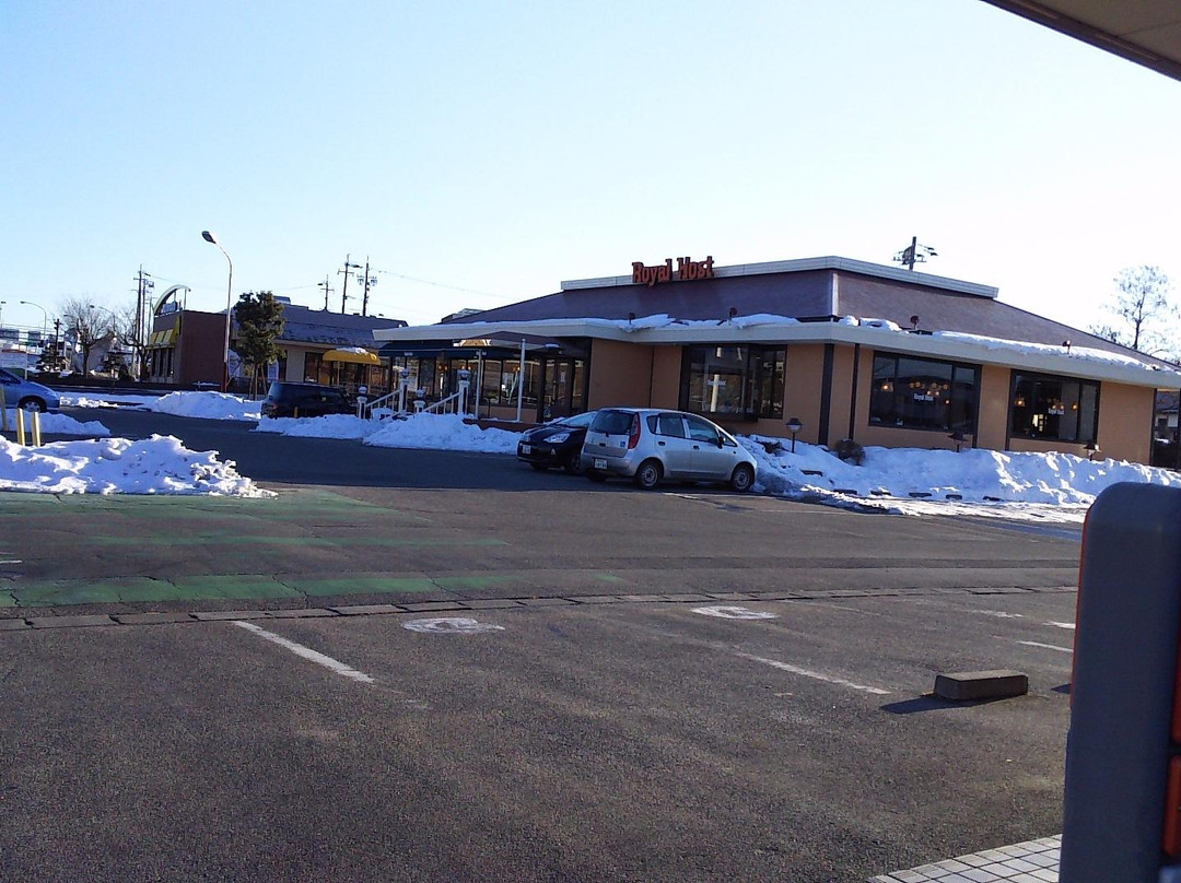 ロイヤルホスト安曇野インター店