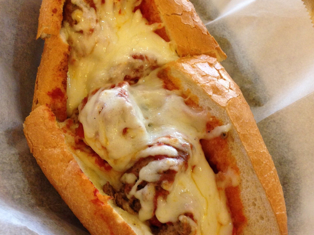 Randazzo Pizzeria & Family Restaurant
