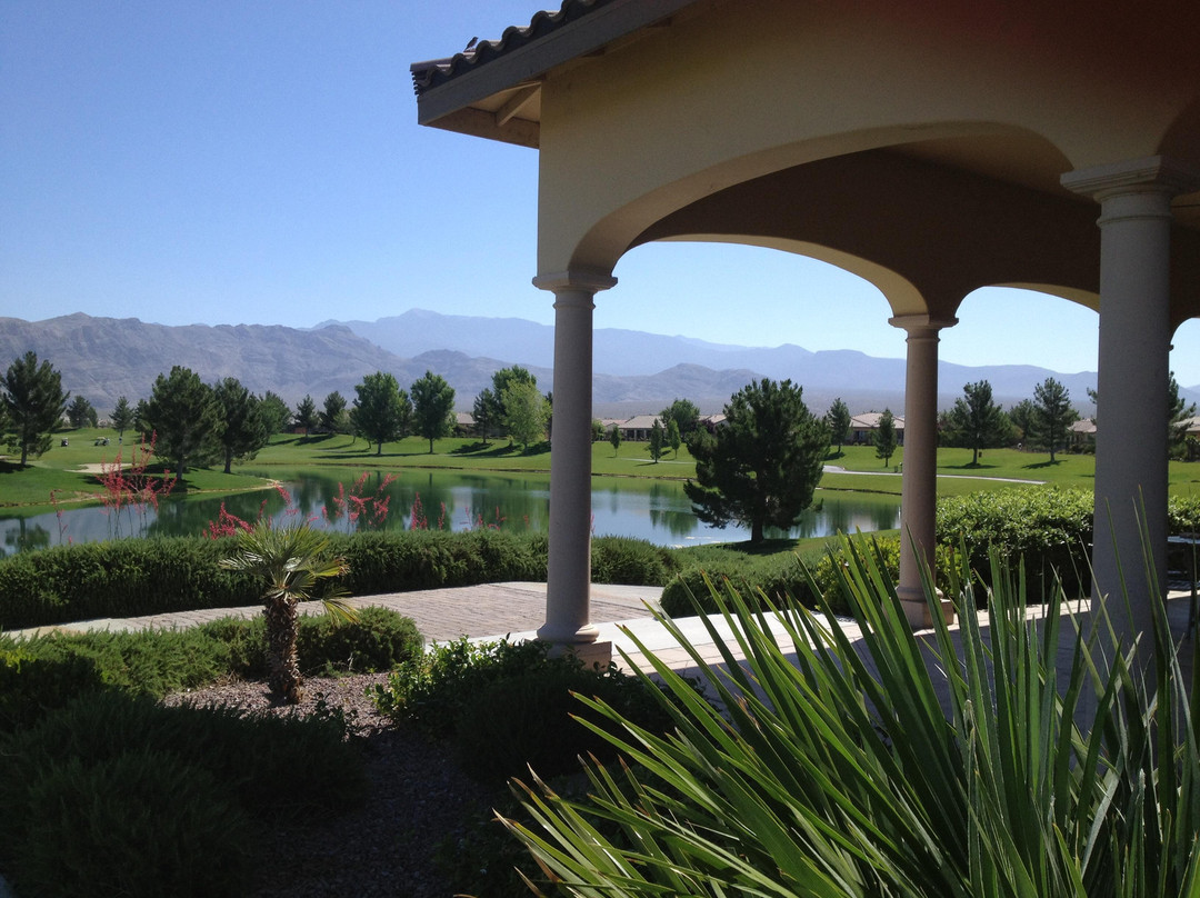 Mountain Falls Grill Room