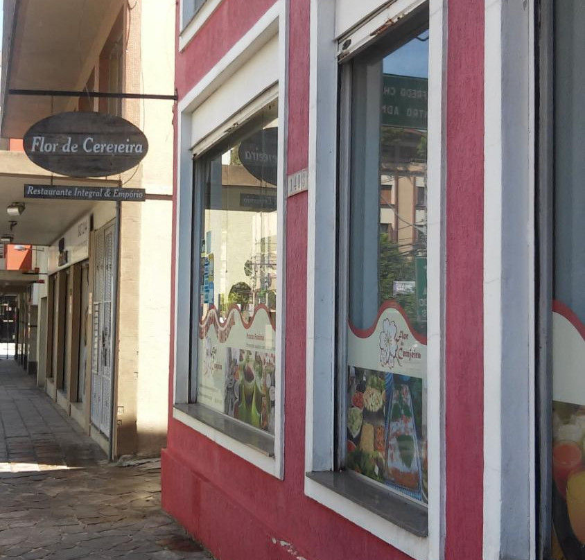 Flor de Cerejeira Restaurante