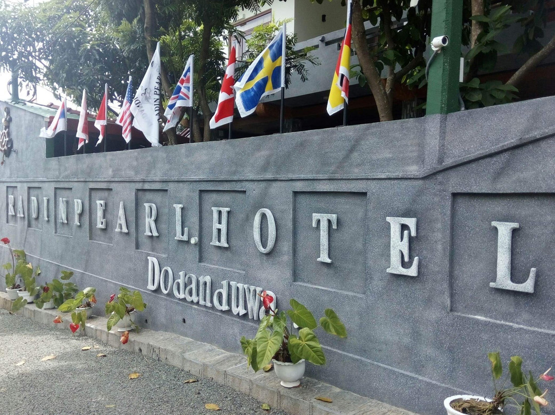 Radin Pearl Hotel