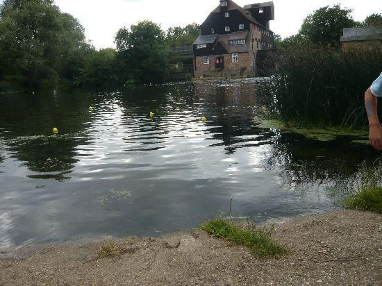 Houghton Mill (National Trust)景点图片