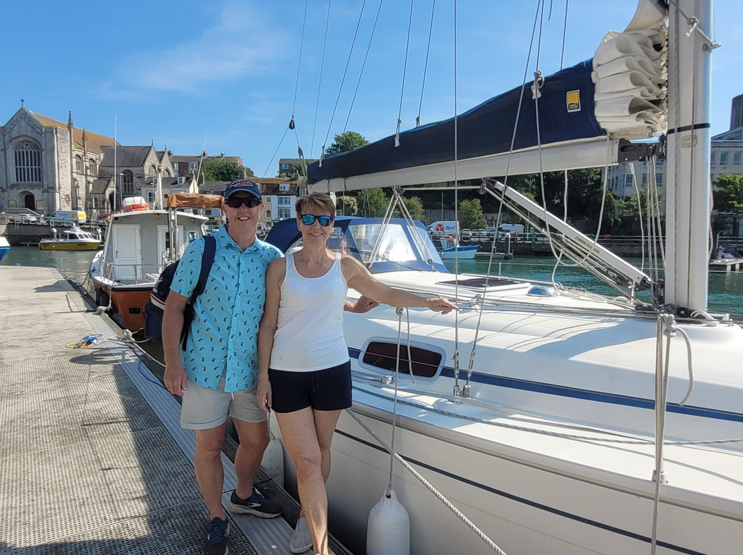 Nauti Yacht Charters-韦茅斯必去景点