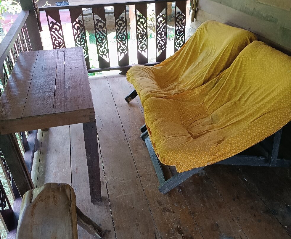 晨霧渡假村主图