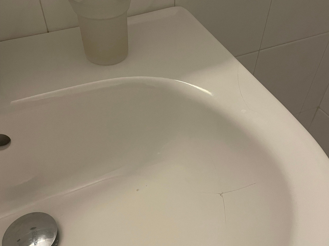 艾琳娜酒店主图