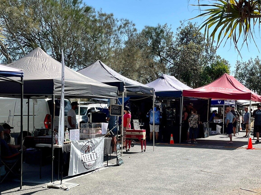 Yamba River Markets景点图片