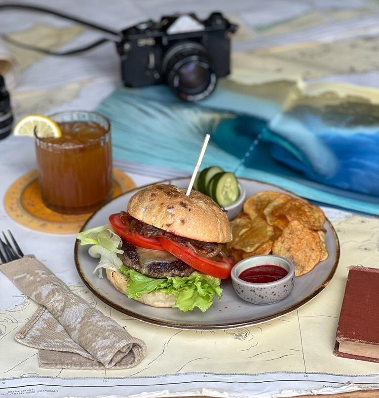 Road Trip Eatery & Kafe