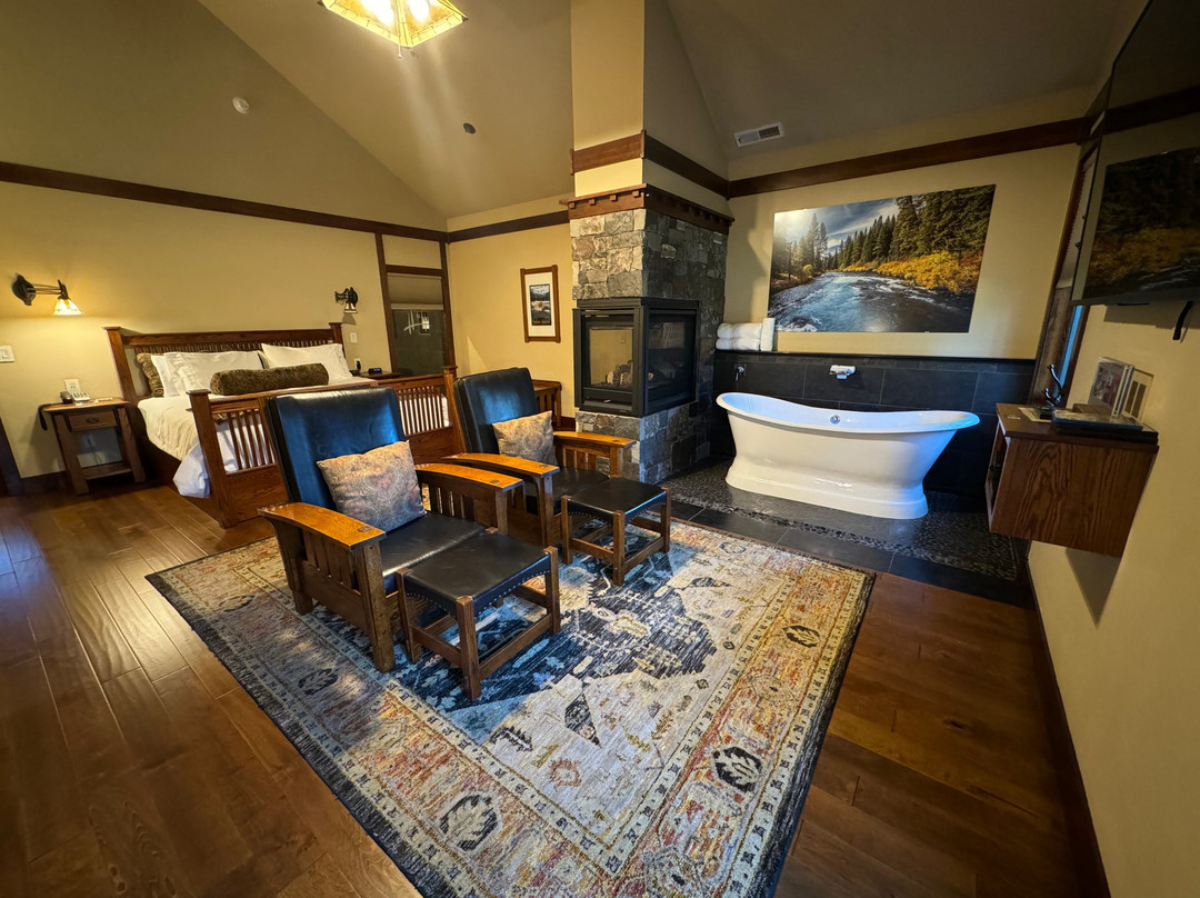 FivePine Lodge and Spa主图