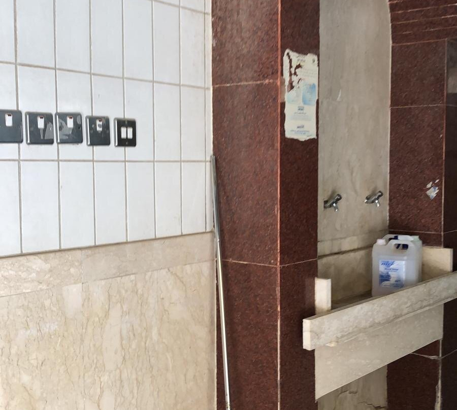 Abdullah A Al- Othman Mosque