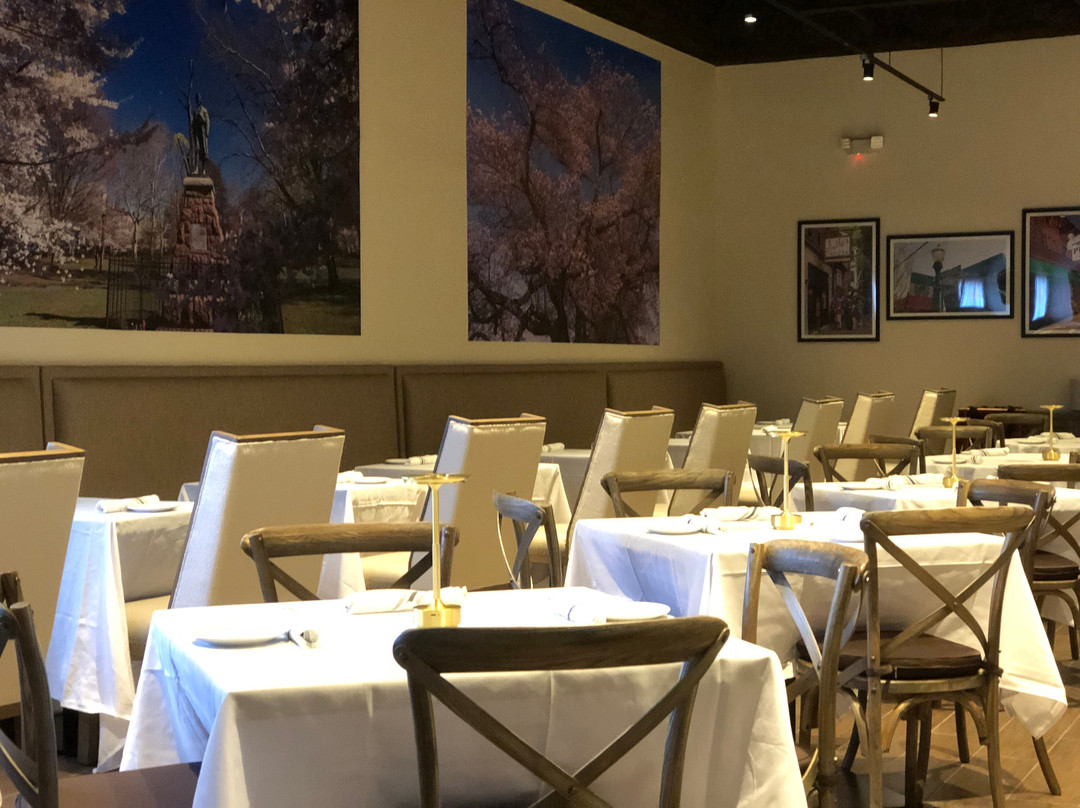 Fantini's Italian Restaurant Featuring New Haven Style Apizza