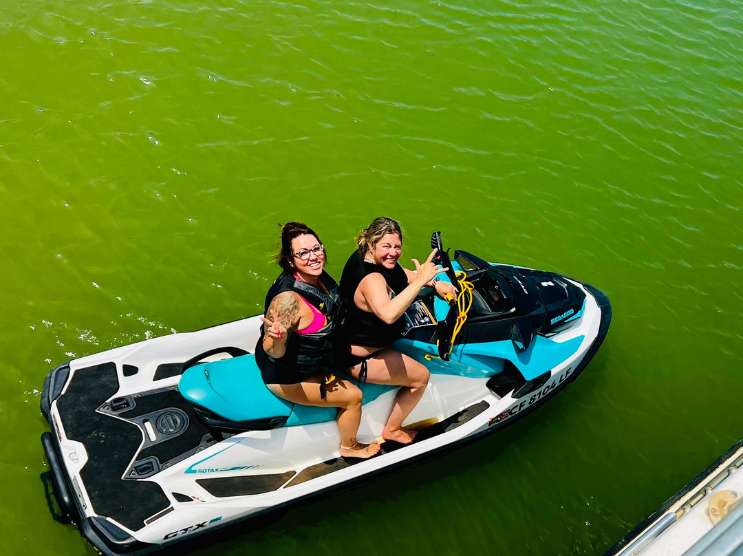 Bridge Bay At Shasta Lake主图