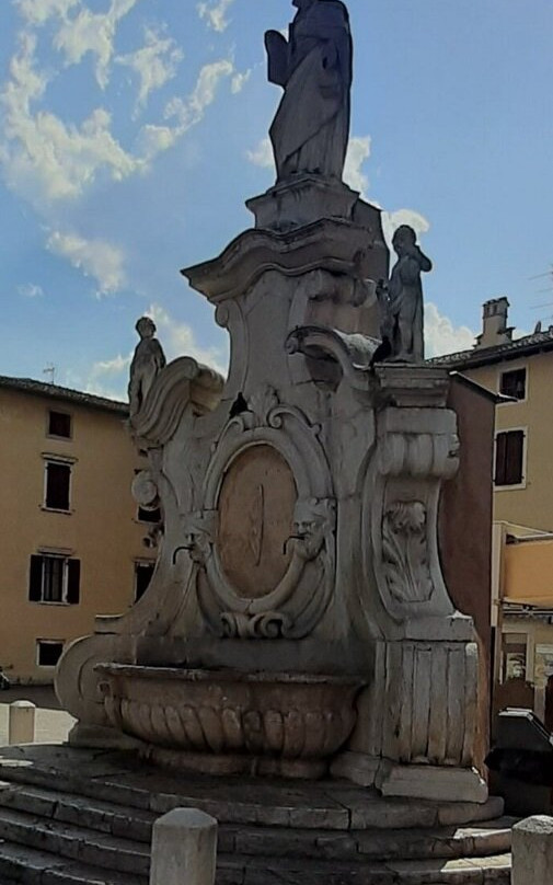 Fontana del Mose景点图片