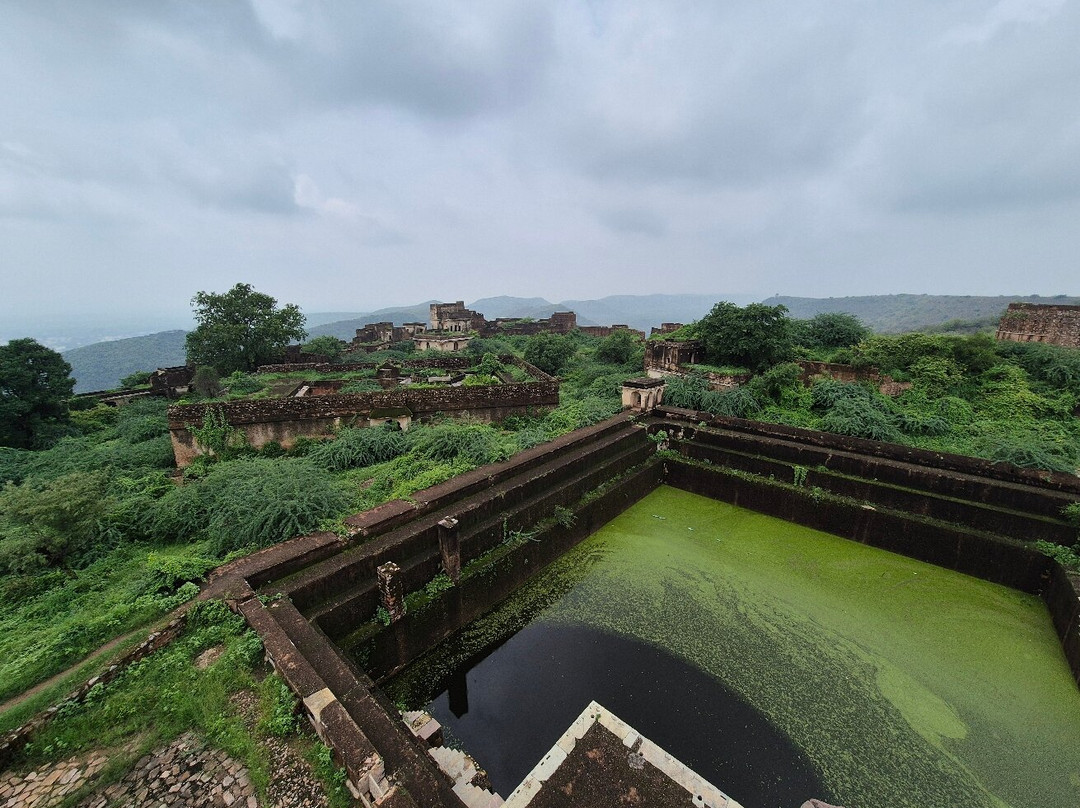 Taragarh Fort景点图片
