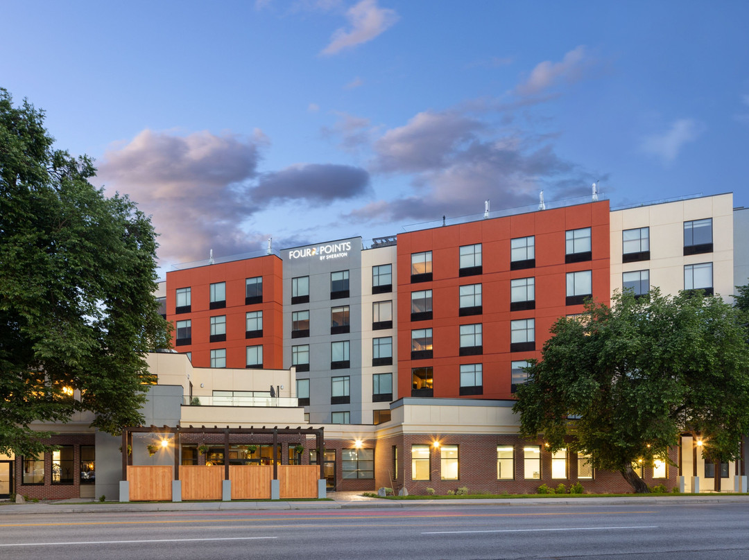 Four Points By Sheraton Penticton At The Convention Centre