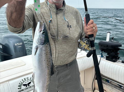 Angler's Edge Fishing Charters-多伦多必去景点