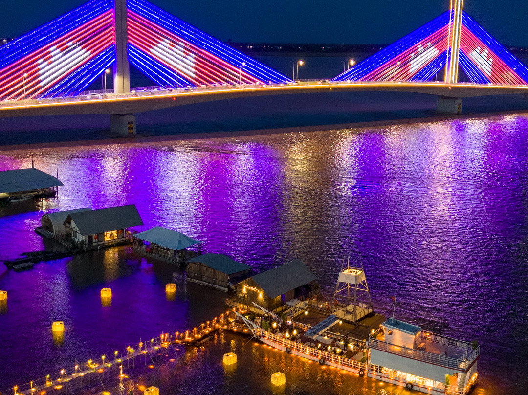 Floatation-金边必去景点