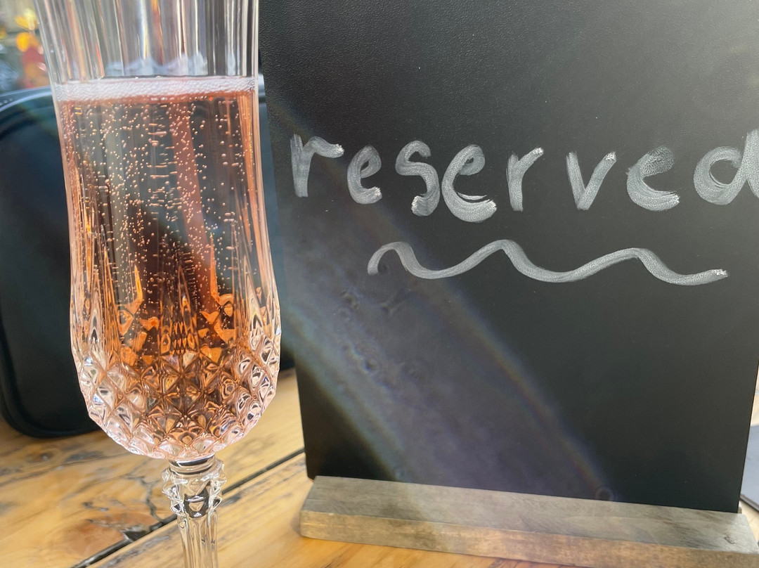 West Cornforth餐馆和美食-Ginger Dog