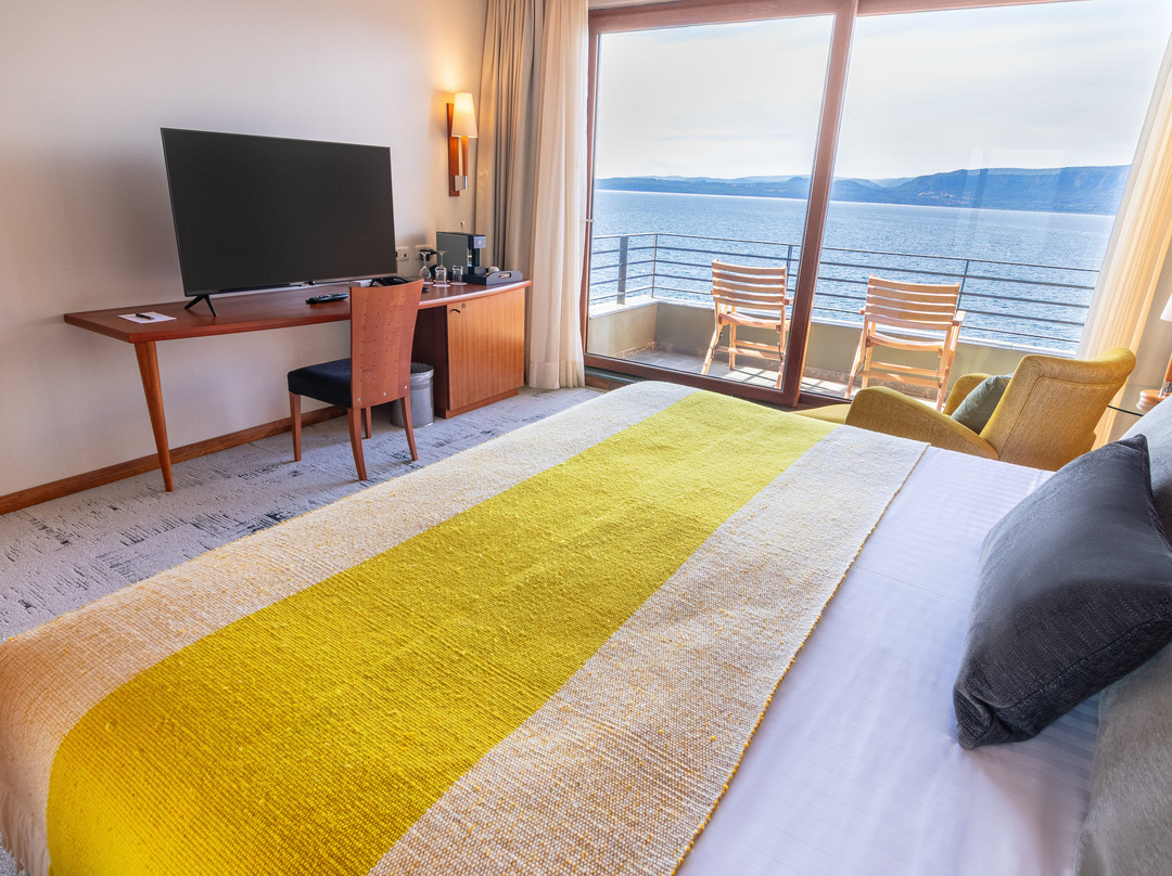 Park Lake Luxury Hotel主图