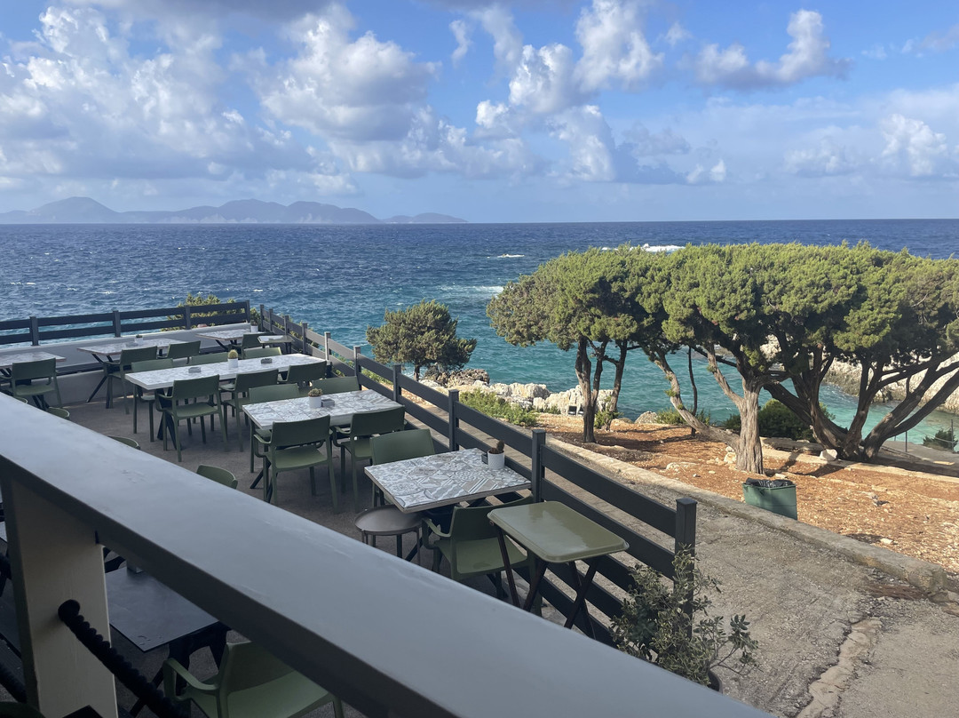 Alaties Beach-凯法利尼亚岛必去景点