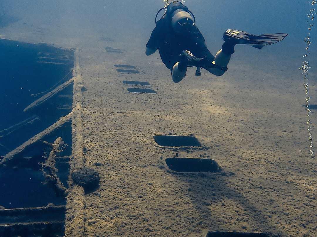 Crest Dive Centre-利马索尔必去景点