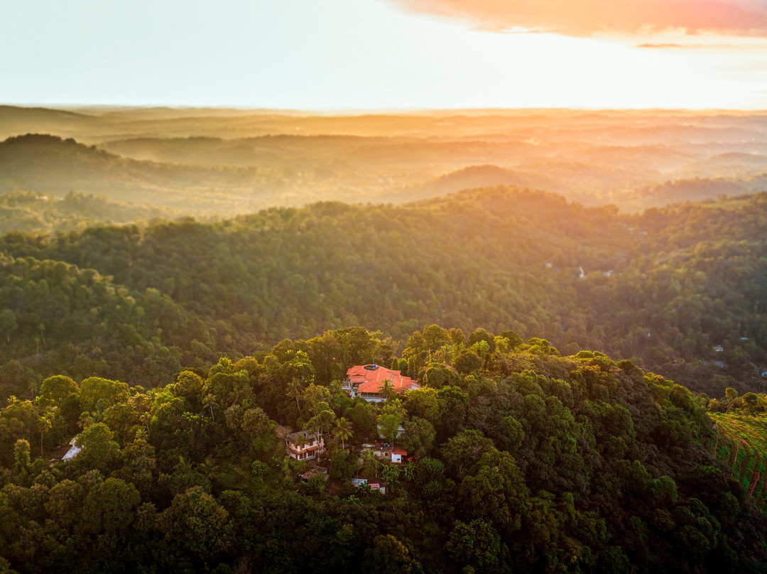Chamundi Hill Palace Ayurvedic Resort主图