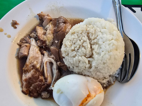 Chang Phuak Gate Night Market-清迈必去景点