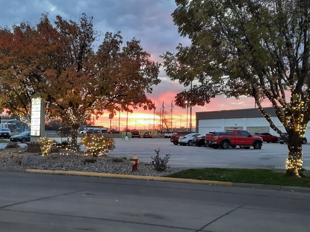 科尔尼希尔顿恒庭酒店主图