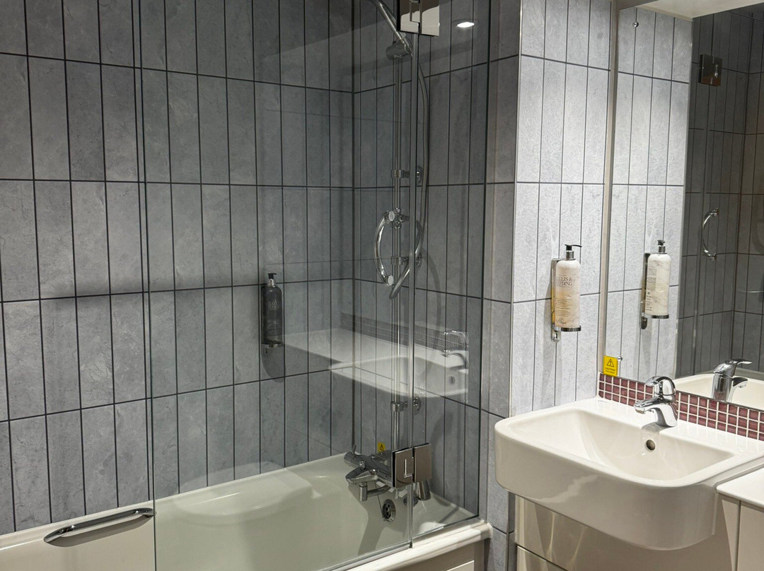 Premier Inn Frome Hotel主图
