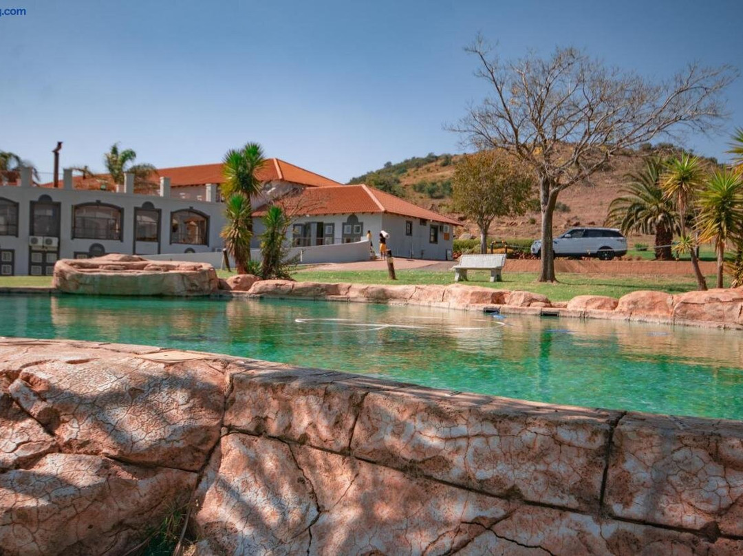 Lapeng Hotel, Conference & Events Centre