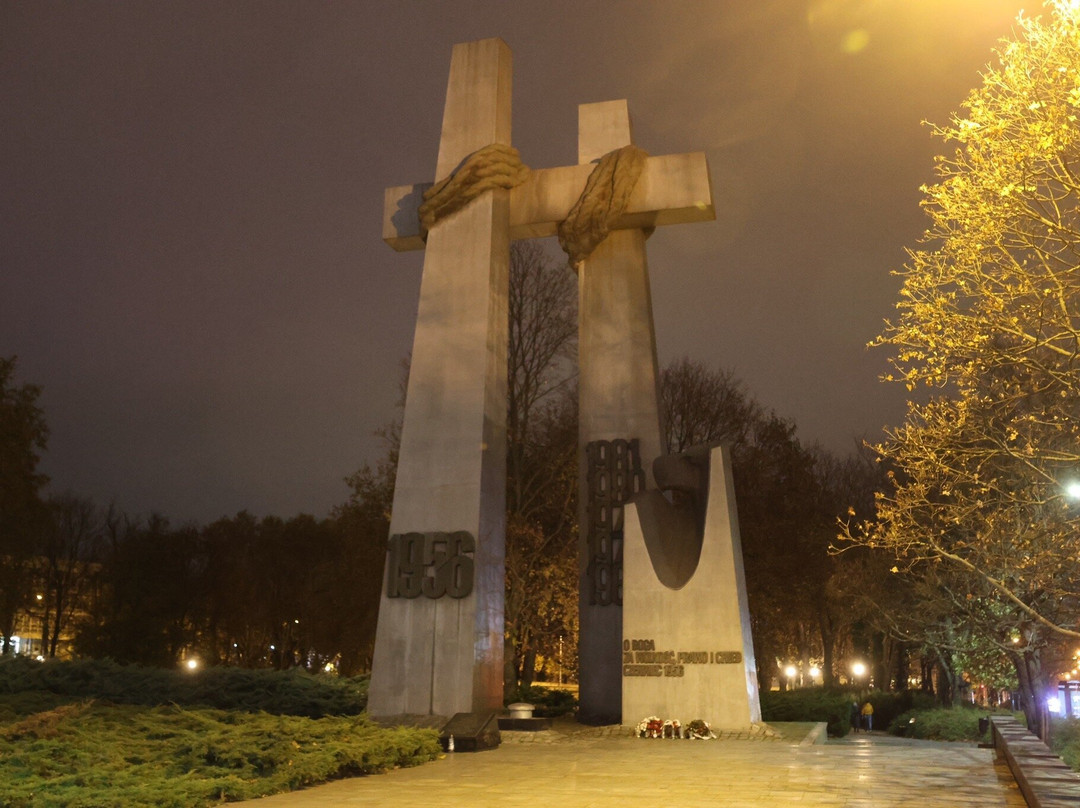 June 1956 Events Monument景点图片