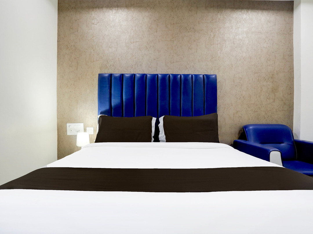 Super Townhouse Khammam