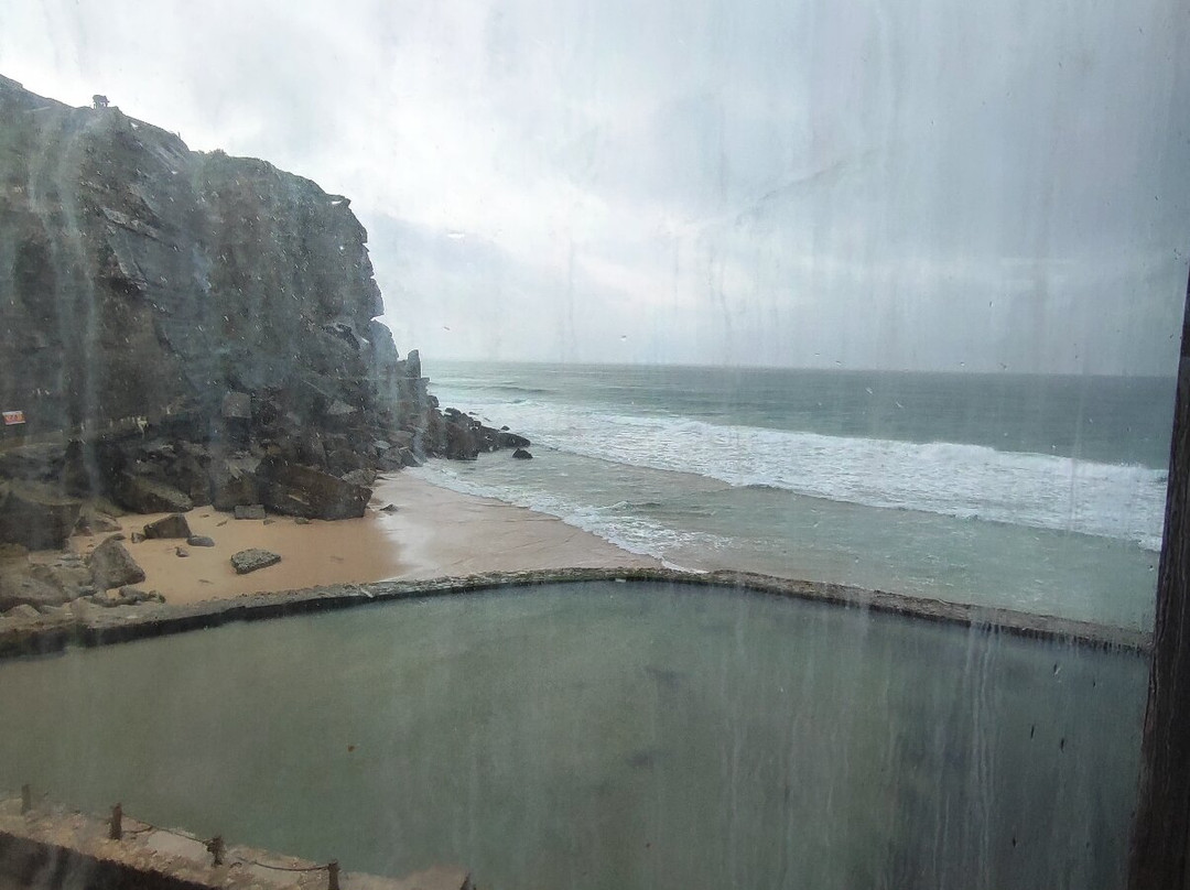 Praia das Azenhas do Mar景点图片