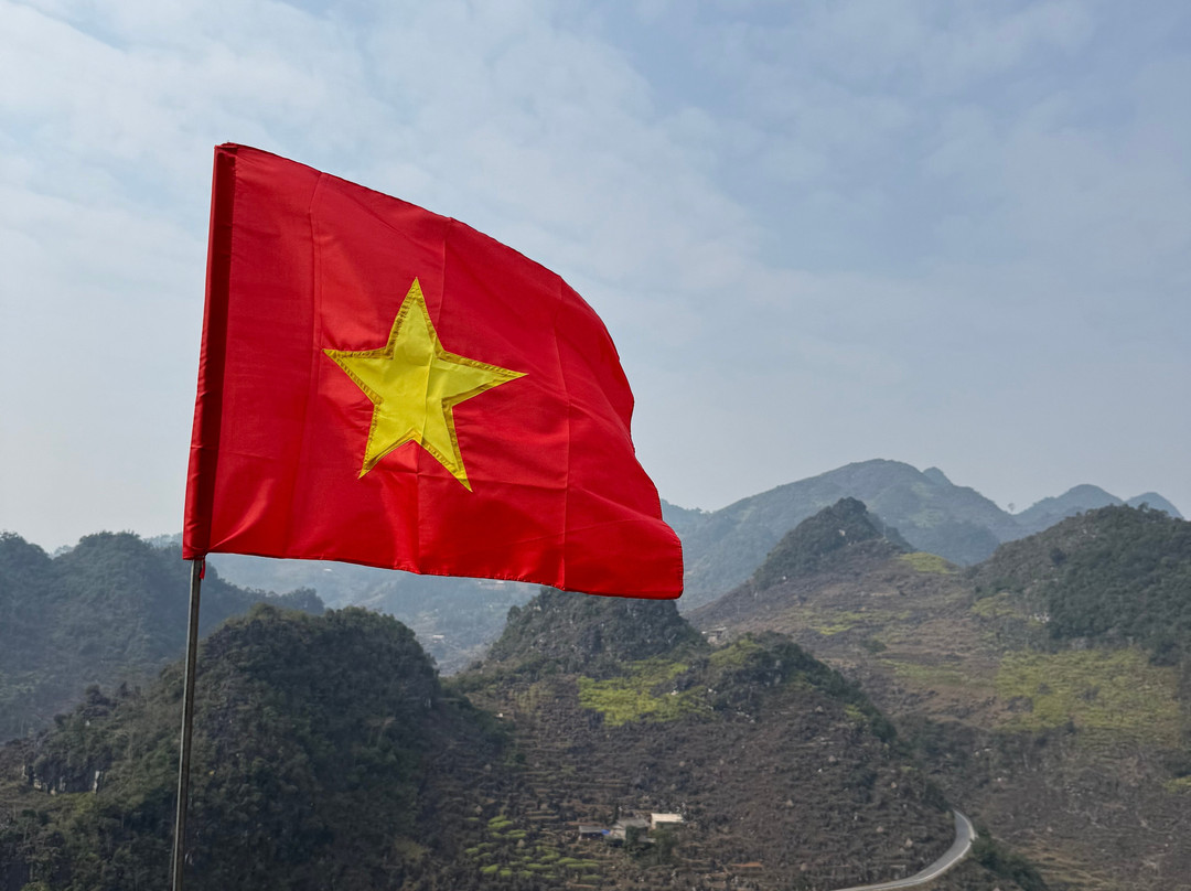 Ha Giang Yolo House and Loop Tours主图