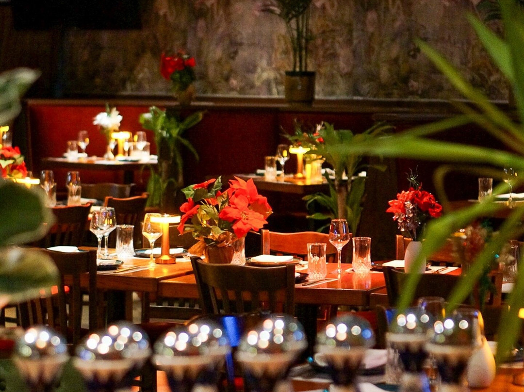 Porterhouse  Music Bar & Restaurant