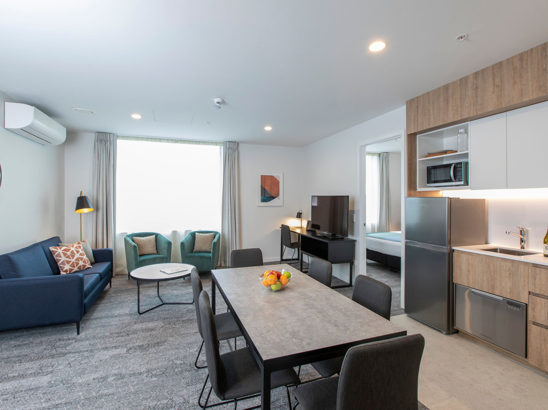 Quest Takapuna主图