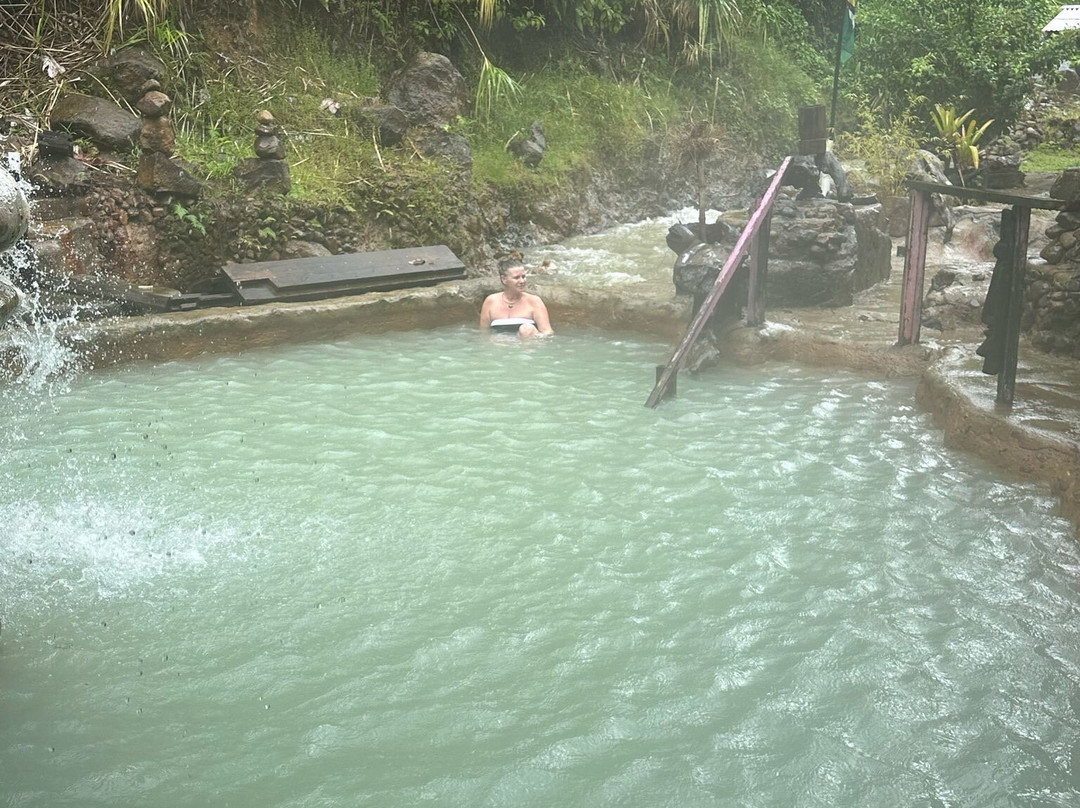 Screw's Sulphur Spa-多米尼克必去景点