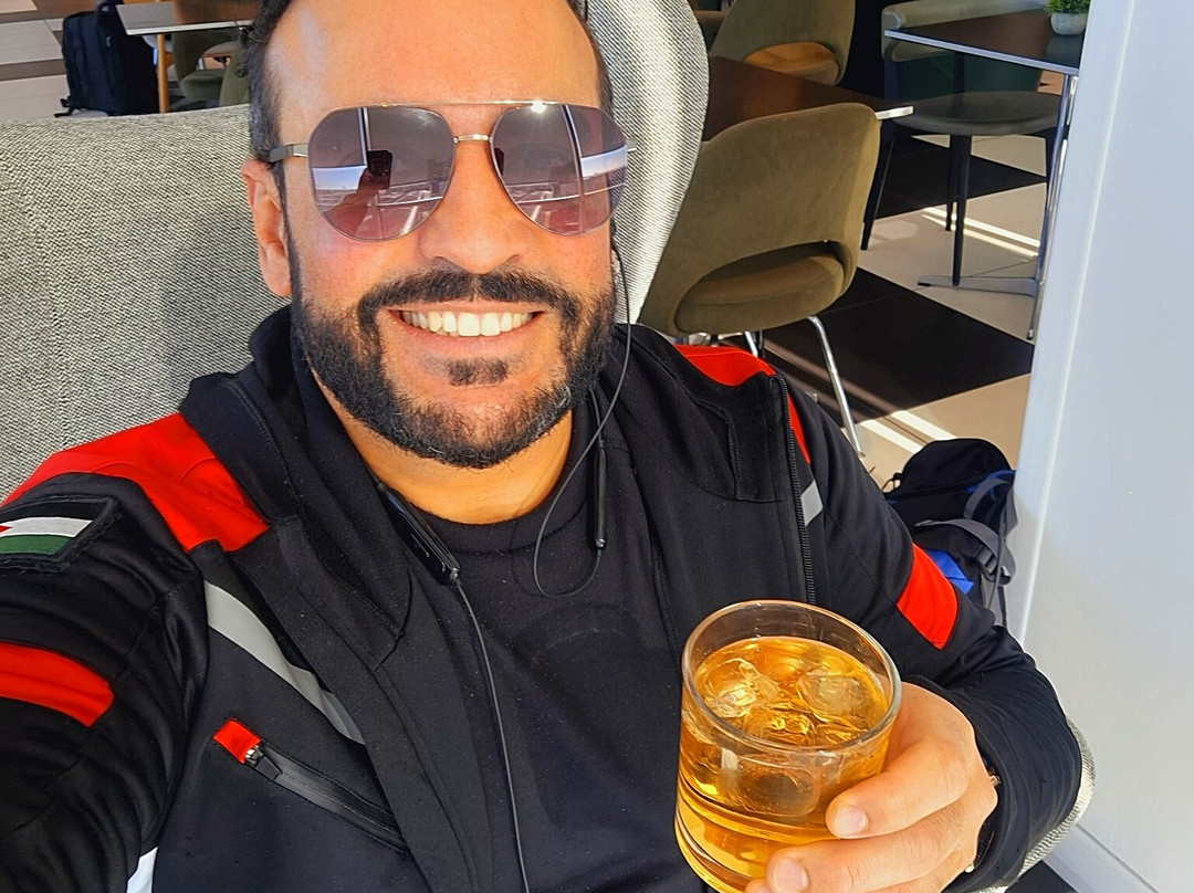 Plaza Premium Lounge Gatwick North Departures景点图片
