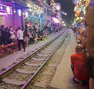 Hanoi Train Street Travel-沙巴必去景点