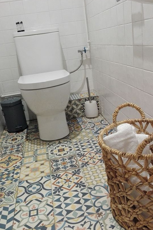 赫罗纳旅馆主图