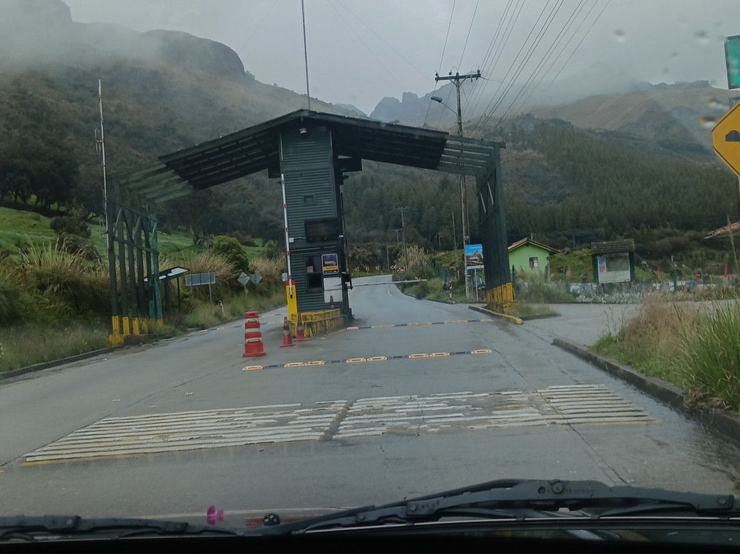 Mirador Tres Cruces景点图片