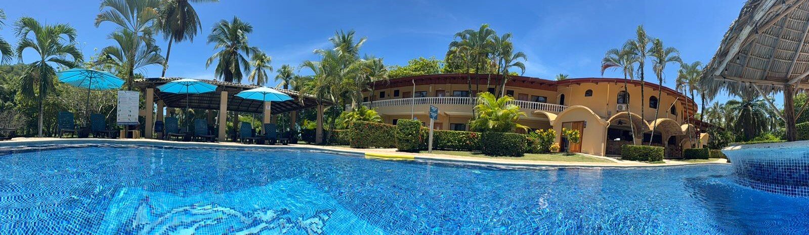 Hotel Delfin Playa Bejuco-泳池