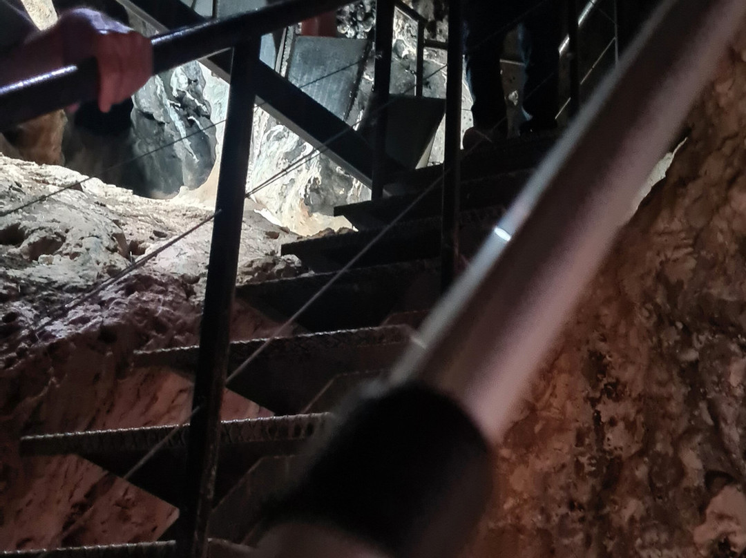 Cueva La Serreta-Cieza必去景点